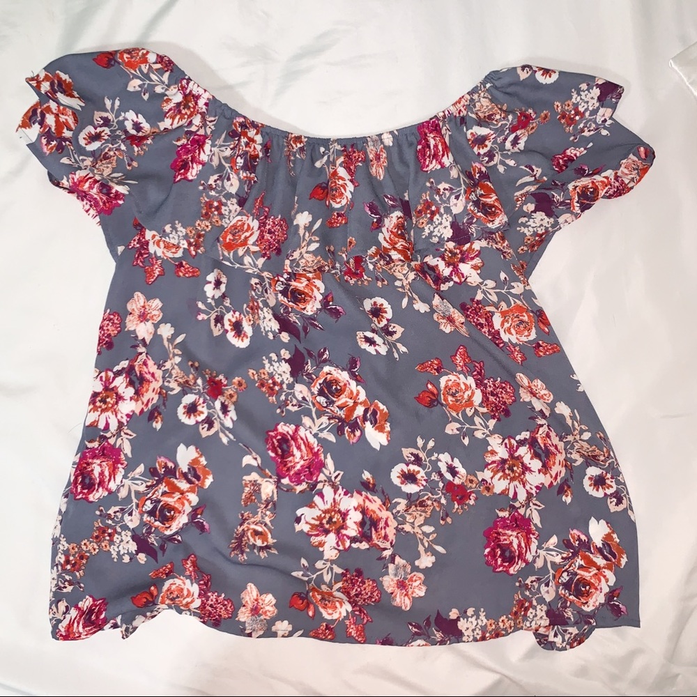 grey off the shoulder floral top